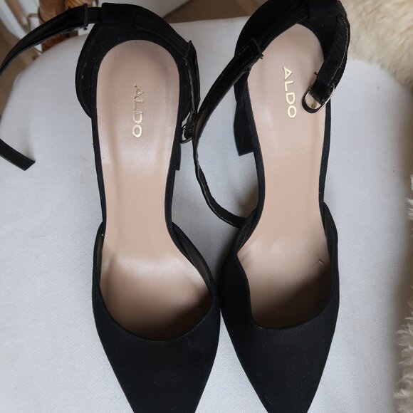 Aldo Closed Toe Block Heel - Picture 2 of 3